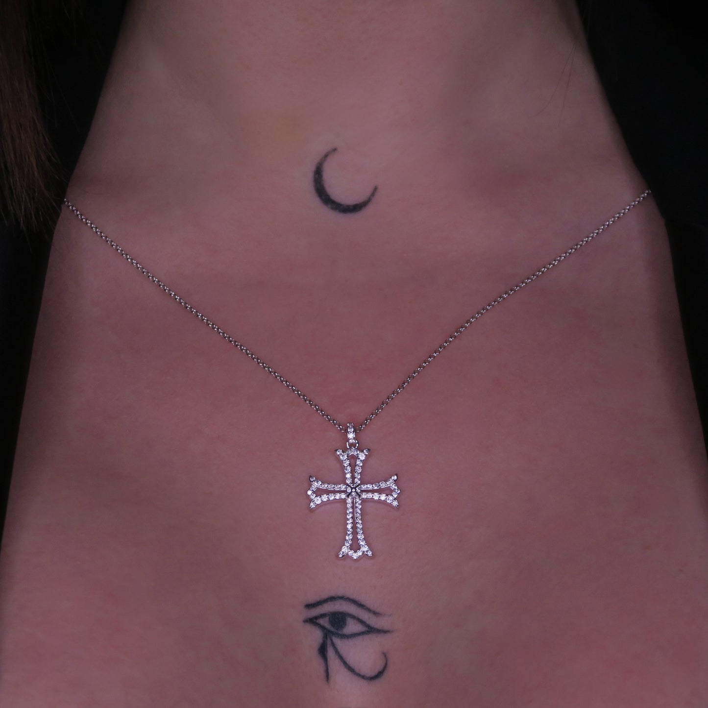 Colier Cruce DIVINA cu Cristale Swarovski si Placaj din Argint 925