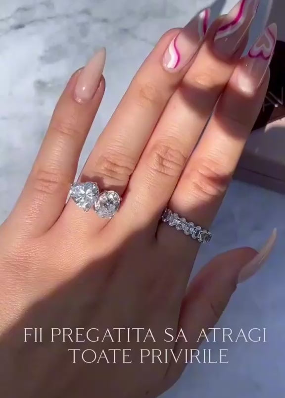 Încarcă clipul video: 